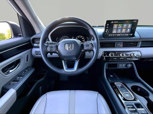 Used 2023 Honda Pilot EX-L image 8