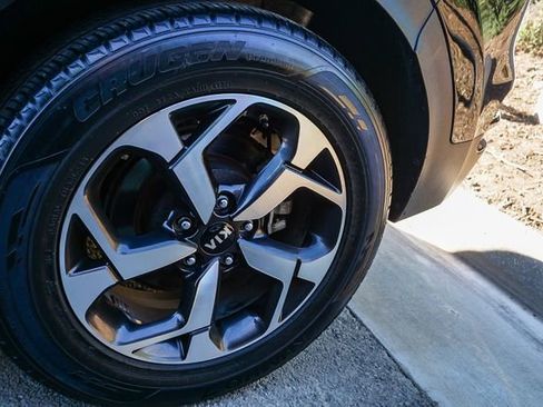 Certified 2022 Kia Sportage LX image 9