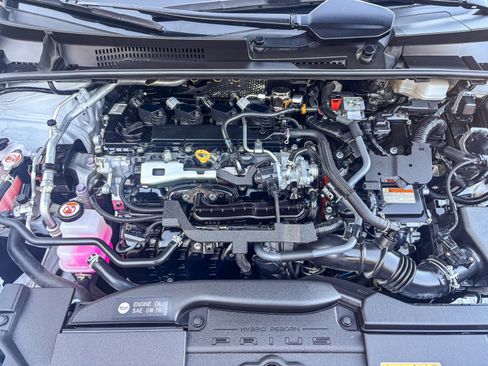 Used 2023 Toyota Prius LE image 15