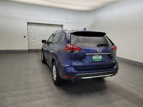 Used 2020 Nissan Rogue SV FWD image 5