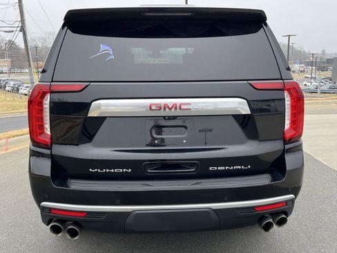 Used 2021 GMC Yukon Denali w/ Denali Premium Package image 8