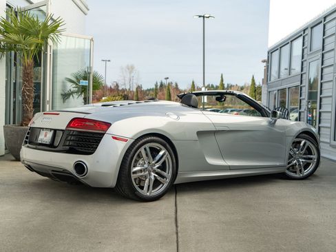 Used 2014 Audi R8 V10 image 17