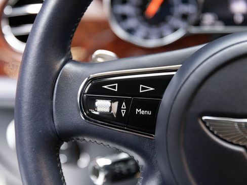 Used 2017 Bentley Mulsanne RWD image 78