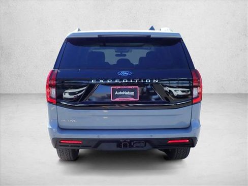 New 2026 Ford Expedition Active image 3