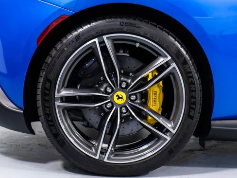 Certified 2025 Ferrari Roma Base image 62