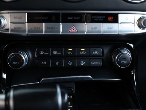 Used 2020 Kia Stinger GT1 image 42