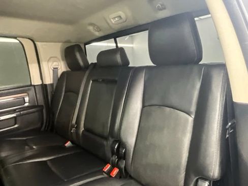 Used 2017 RAM 2500 Laramie w/ Sport Appearance Group AWD/4WD image 7