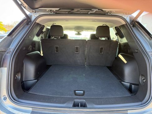 Used 2023 Chevrolet Blazer LT w/ Convenience Package FWD image 21