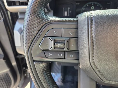 Used 2025 Toyota Tacoma SR5 AWD/4WD image 31