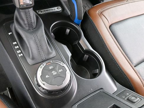 Used 2022 Ford Bronco Outer Banks AWD/4WD image 18