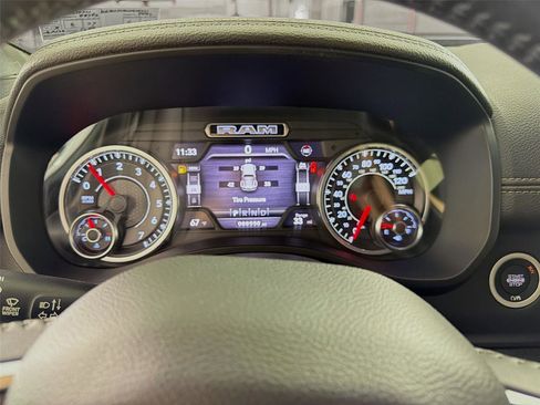 Used 2021 RAM 1500 Laramie w/ Sport Appearance Package AWD/4WD image 18