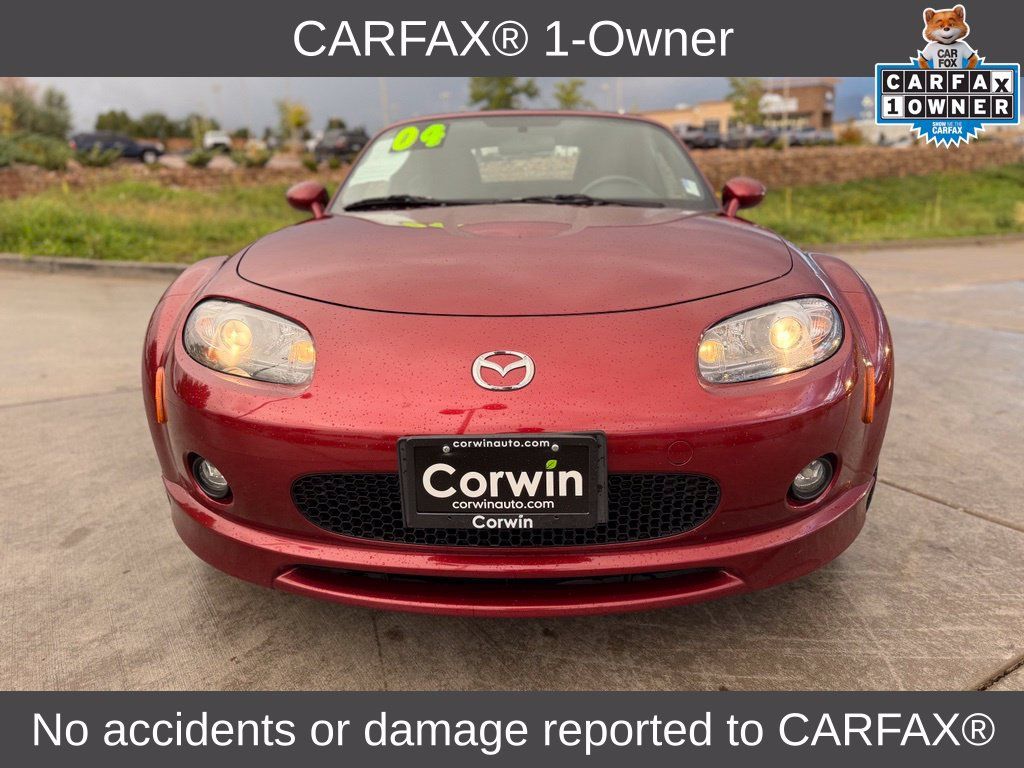 Used 2006 MAZDA MX-5 Miata Touring w/ Appearance Pkg RWD image 2