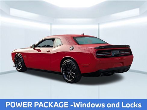 Used 2022 Dodge Challenger R/T Scat Pack w/ Driver Convenience Group image 4