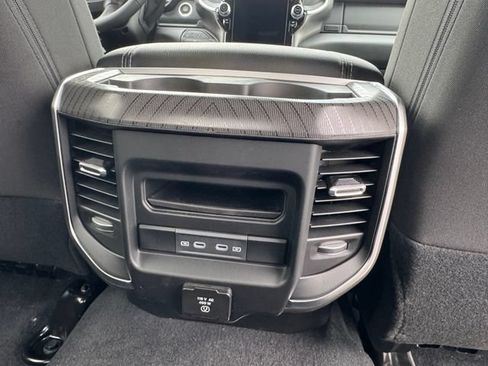 New 2026 RAM 2500 Big Horn AWD/4WD image 27