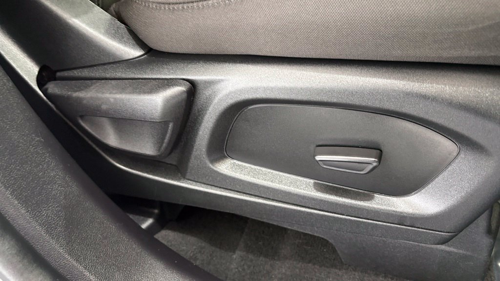 Used 2022 Ford Explorer XLT AWD/4WD image 25