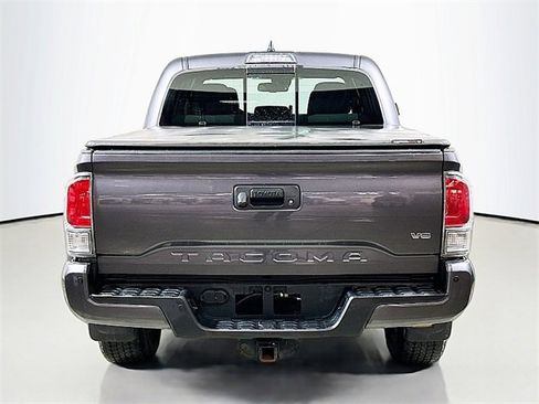 Used 2021 Toyota Tacoma TRD Off-Road w/ Technology Package image 6