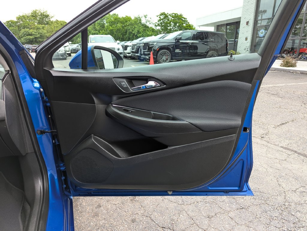 Used 2018 Chevrolet Cruze LT FWD image 28