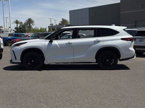 Used 2023 Toyota Highlander XSE AWD/4WD image 31