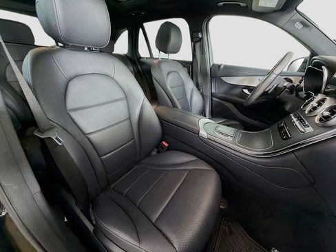 Certified 2022 Mercedes-Benz GLC 300 image 29