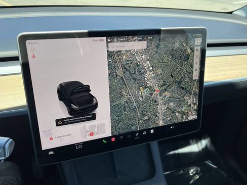 Used 2023 Tesla Model Y Long Range AWD/4WD image 21