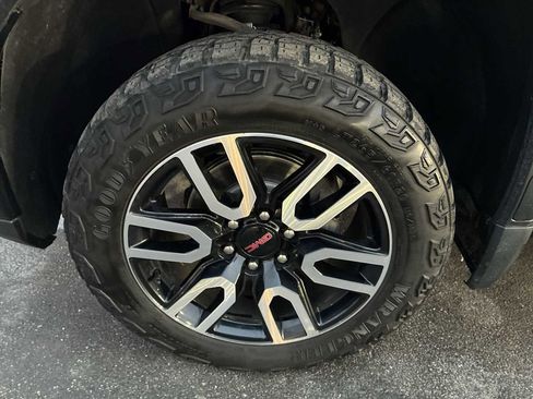 Certified 2023 GMC Sierra 1500 AT4 w/ Technology Package image 34