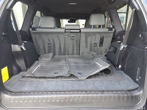 Used 2021 Lexus GX 460 Premium w/ Premium Package AWD/4WD image 29