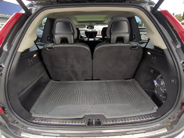 Certified 2023 Volvo XC90 B6 Ultimate w/ Protection Package Premier AWD/4WD image 28