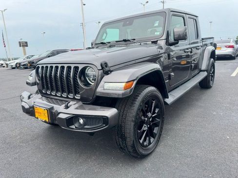 Used 2021 Jeep Gladiator Overland AWD/4WD image 8