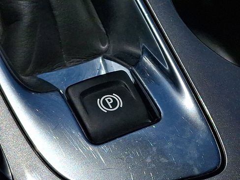 Used 2024 Chevrolet Malibu LT FWD image 23