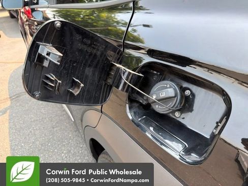 Used 2020 Hyundai Kona Limited AWD/4WD image 10