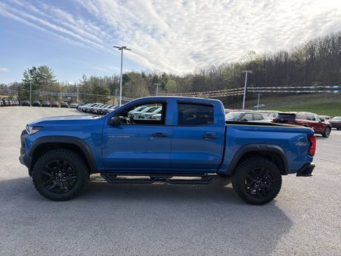 Used 2023 Chevrolet Colorado Trail Boss w/ Advanced Trailering Package image 8