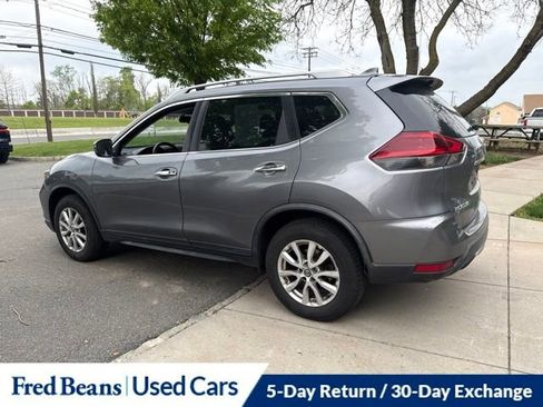 Used 2018 Nissan Rogue SV AWD/4WD image 13
