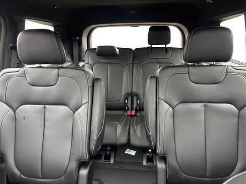 New 2026 Jeep Grand Cherokee L Limited AWD/4WD image 17