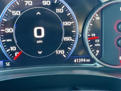 Used 2023 Chevrolet Traverse Premier w/ Redline Edition image 12