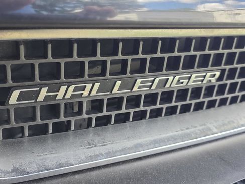 Used 2009 Dodge Challenger R/T RWD image 22