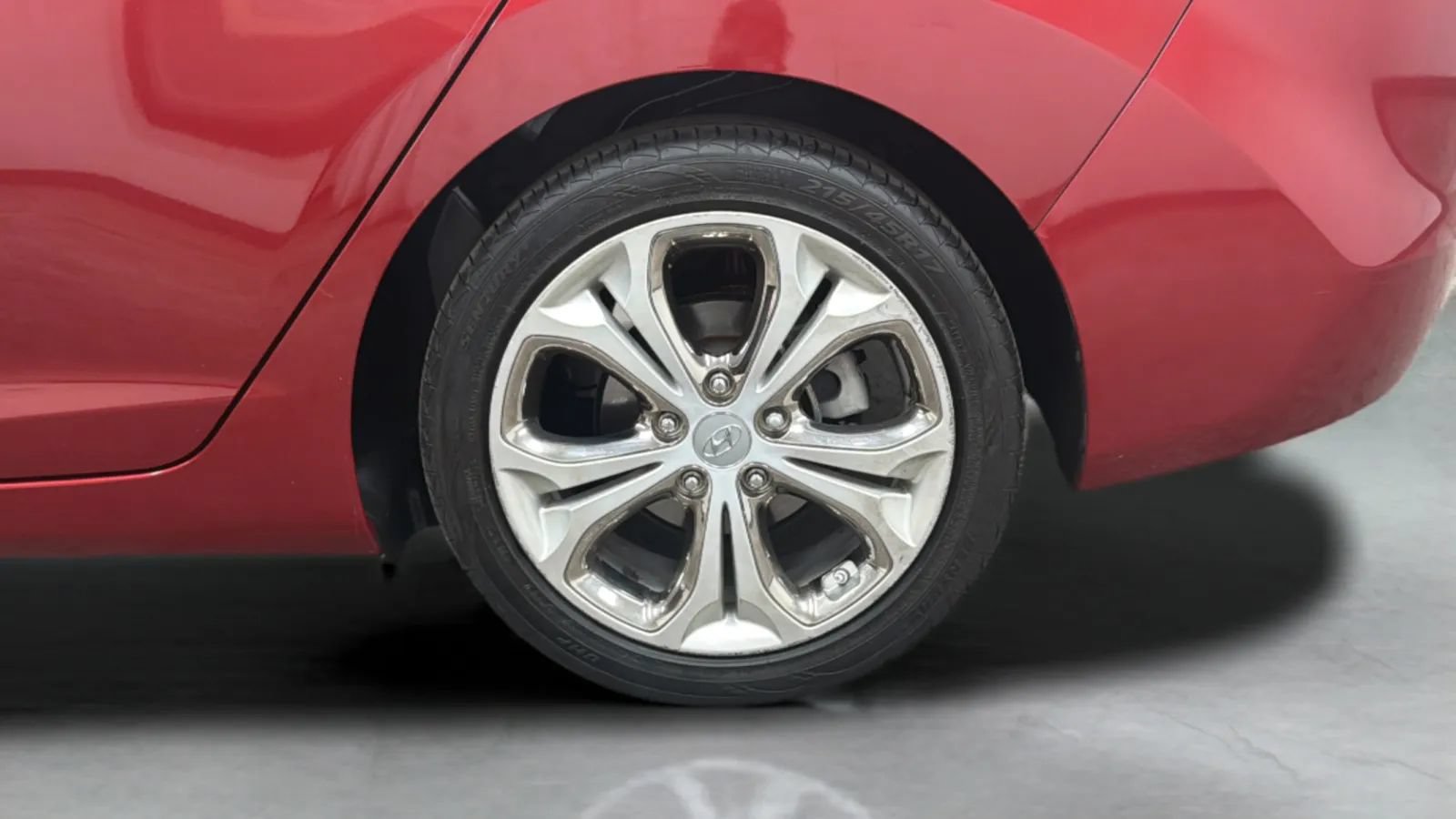Used 2013 Hyundai Elantra GLS w/ Preferred Pkg FWD image 26