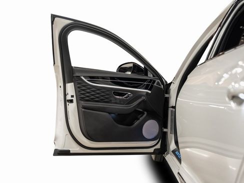 Used 2023 Bentley Flying Spur W12 image 56