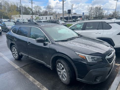 Certified 2022 Subaru Outback Premium AWD/4WD image 2