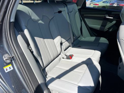 Used 2023 Audi Q5 e Prestige w/ Prestige Package AWD/4WD image 39