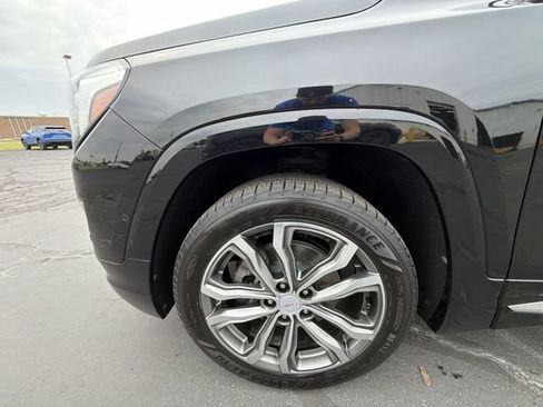Used 2018 GMC Terrain Denali w/ Advanced Safety Package AWD/4WD image 32