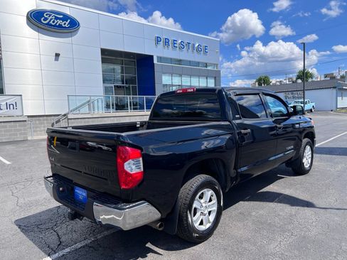 Used 2017 Toyota Tundra SR5 AWD/4WD image 9