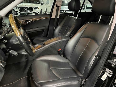 Used 2008 Mercedes-Benz E 350 4MATIC Sedan image 23