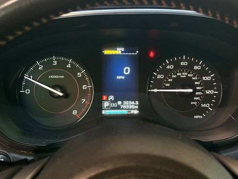 Used 2021 Subaru Crosstrek 2.0i Premium w/ Moonroof Package AWD/4WD image 32