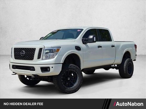 Used 2017 Nissan Titan PRO-4X AWD/4WD image 1