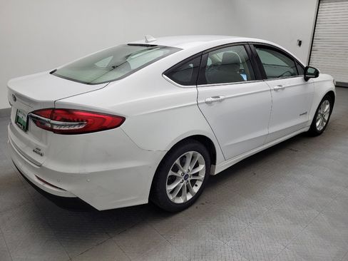 Used 2019 Ford Fusion SE image 10