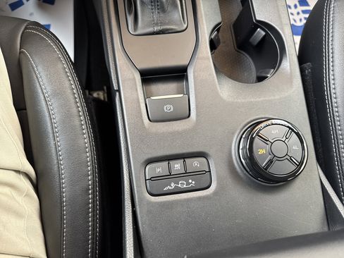 Used 2024 Ford Ranger Lariat w/ FX4 Off-Road Package image 30