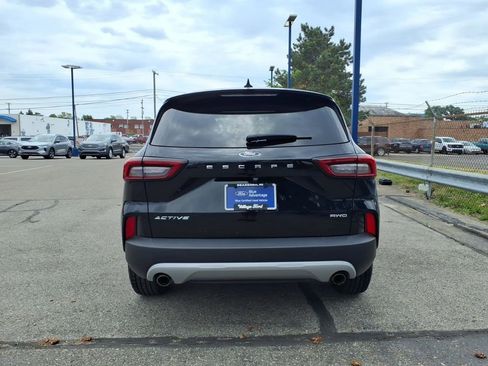Used 2024 Ford Escape Active AWD/4WD image 8