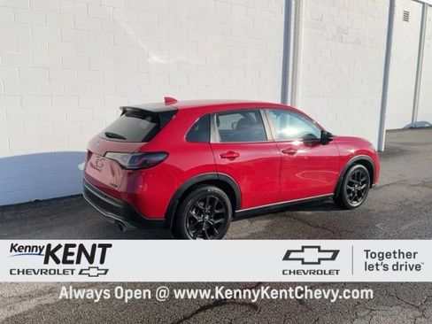 Used 2024 Honda HR-V Sport image 4