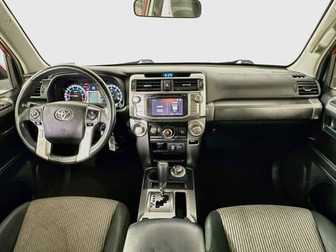 Used 2019 Toyota 4Runner SR5 AWD/4WD image 3
