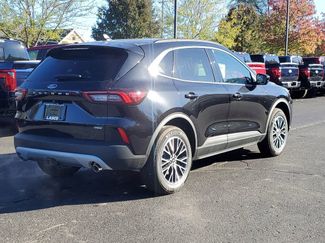 New 2026 Ford Escape SE w/ PHEV Premium Package video 4